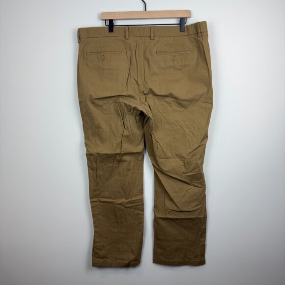 Old Navy Men's Ultimate Straight Chino Pant, Size 40x30 - Picture 3 of 5